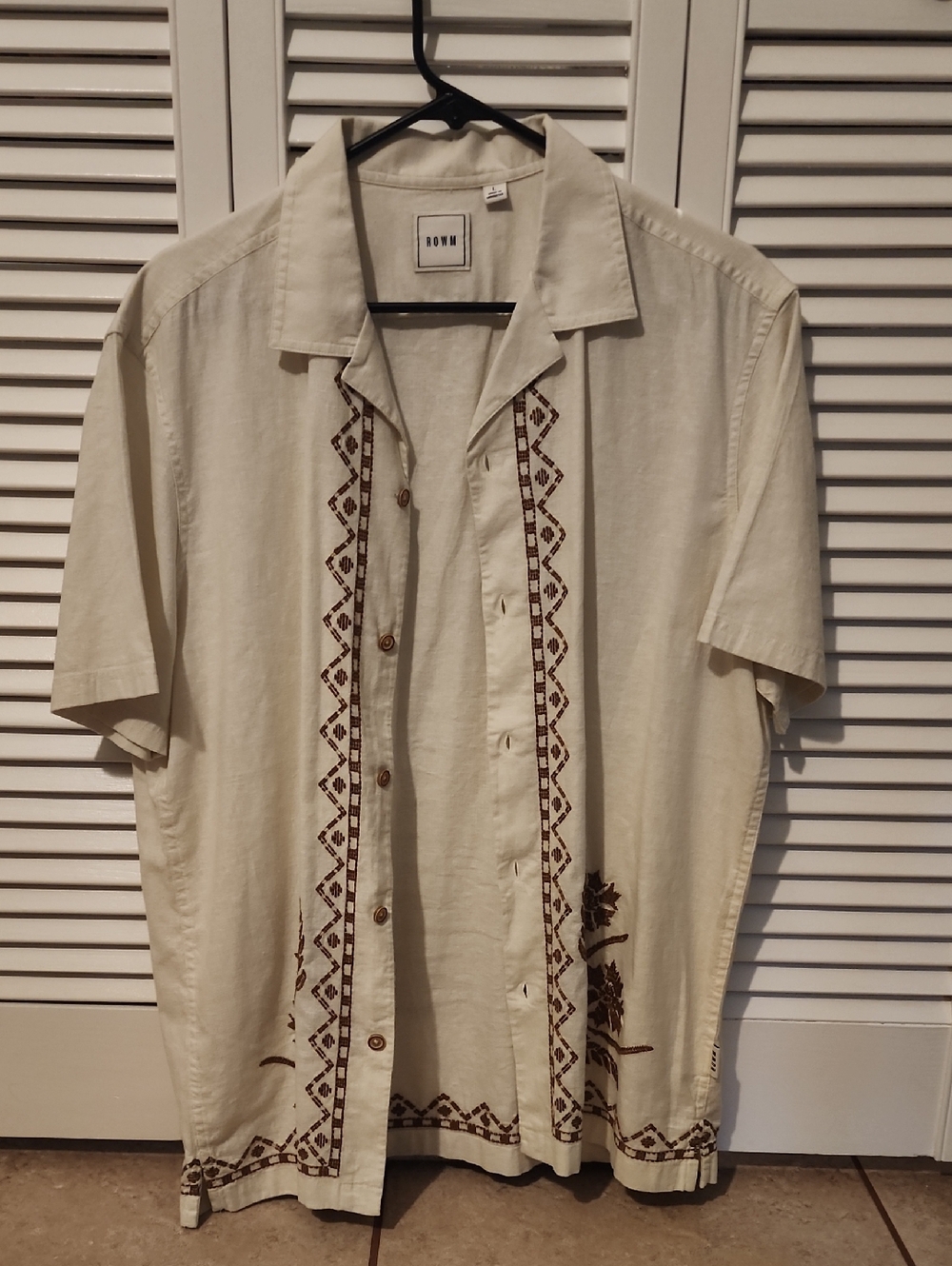 Rown Cream Short-Sleeve Embroidered Casual Button-Down Shirt